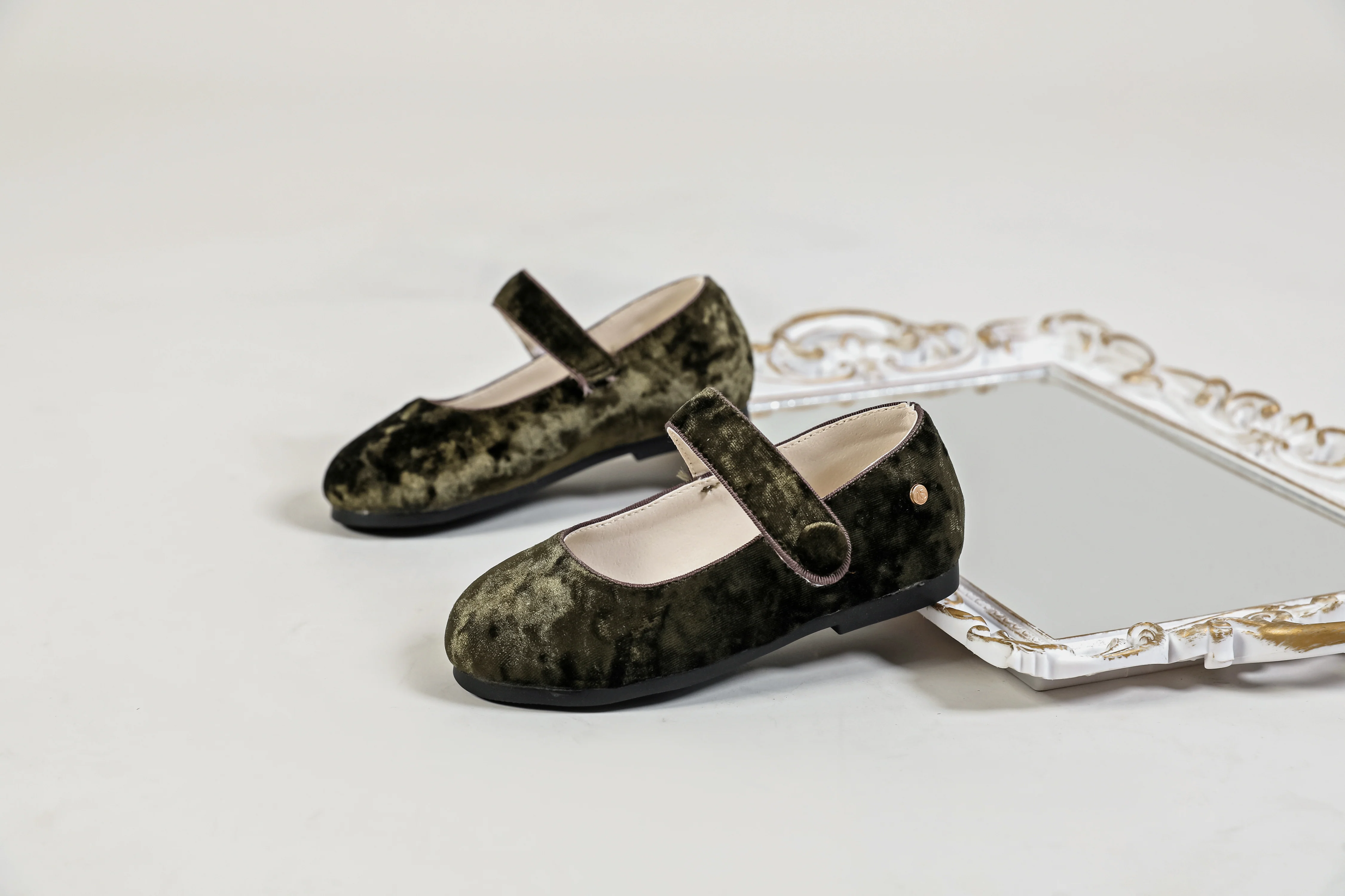 Mary Jane Shoes - Image 4